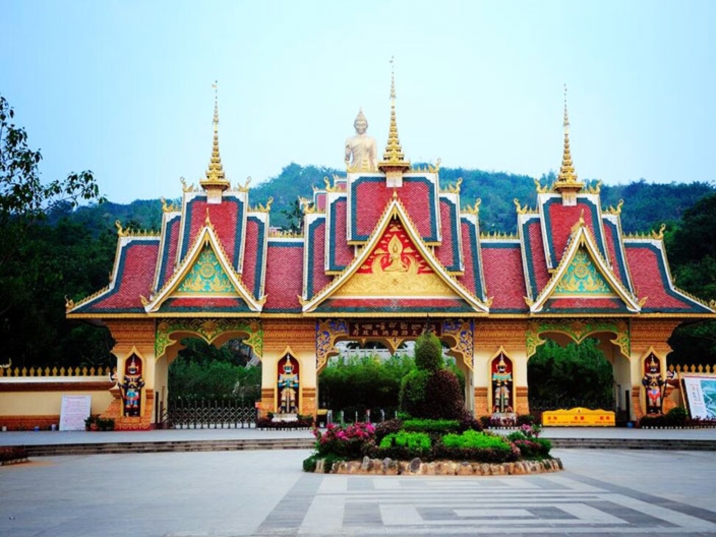 Mengle Great Buddhist Monastery