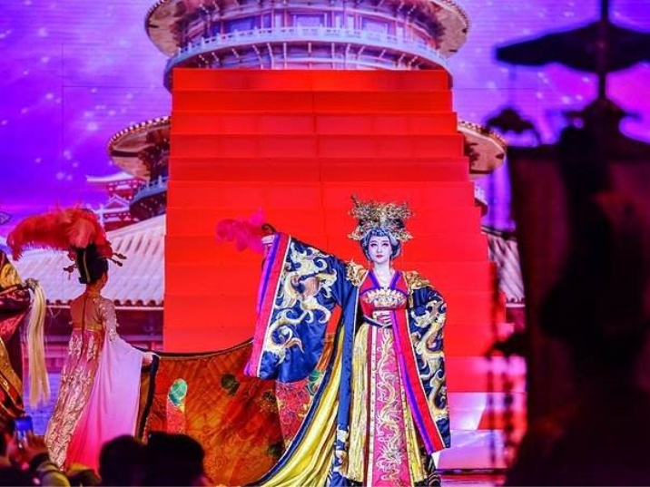 Tang Dynasty Music and Dance Show at Tang Dynasty Palace