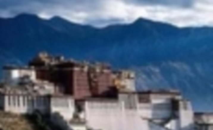 New Overpasses in Lhasa Make Pilgrimages Easier 