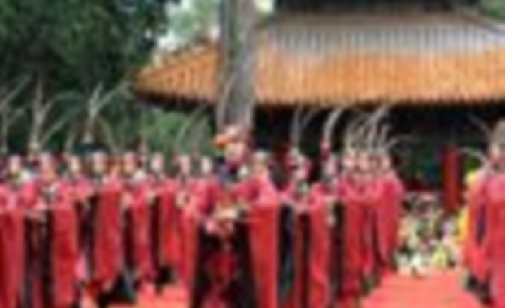 Dujiangyan held ceremony in honor of Confucius