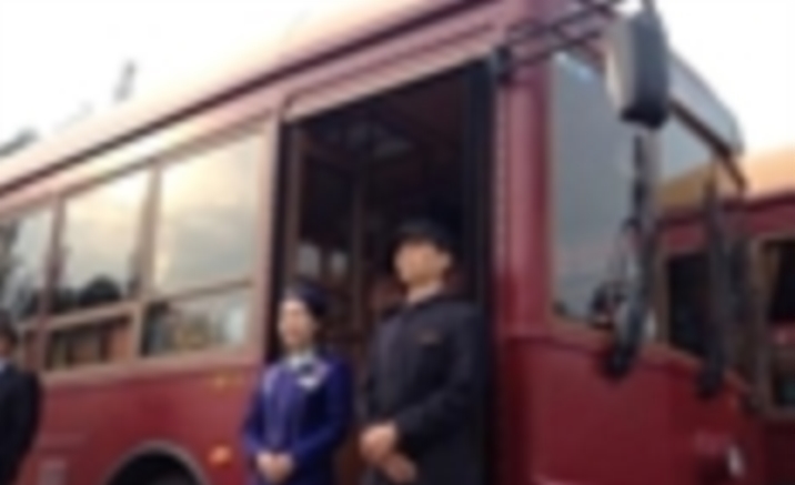 Beijing introduces vintage buses to carry passengers back in time