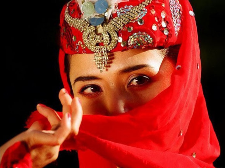 Uyghur, Singing and Dancing in Xijiang 