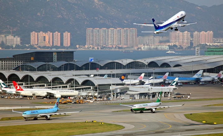 A new airport opened in northwest China's Xinjiang
