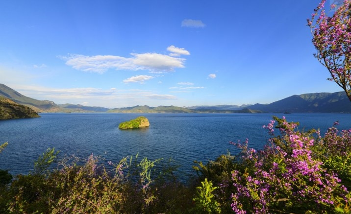 Luguhu Lake