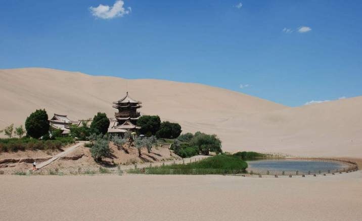 Bullet train to reach Dunhuang City soon