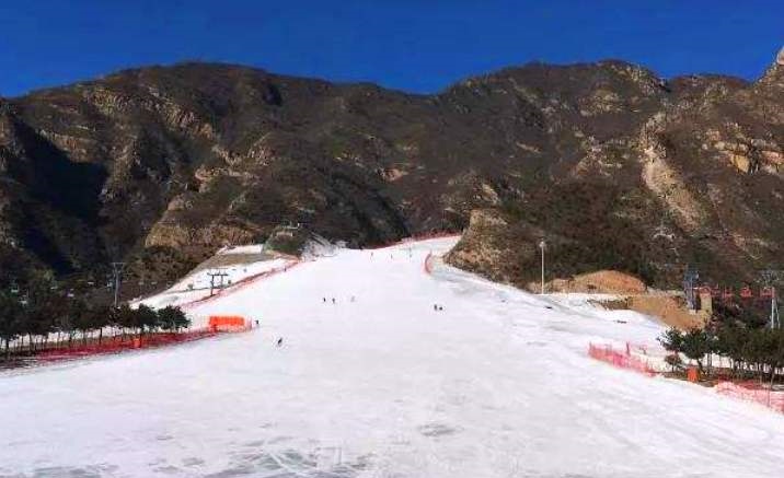 Ice and snow festival kicks off in Beijing Yangqing District