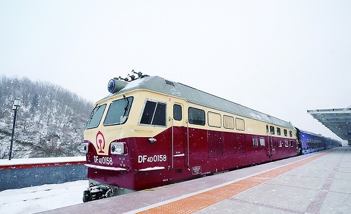 Heilongjiang Province opens its first snow-themed train