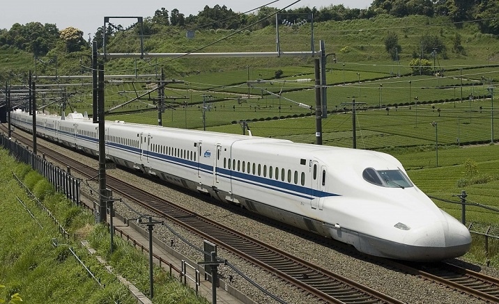 New high-speed trains link Chongqing and Liupanshui