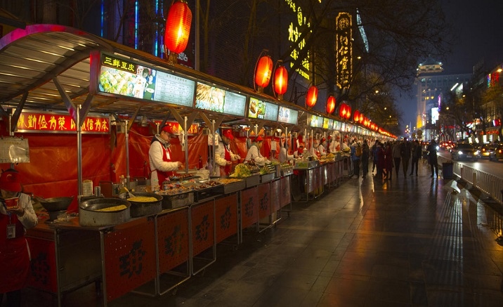 Beijing Daliushu Night Market reopens