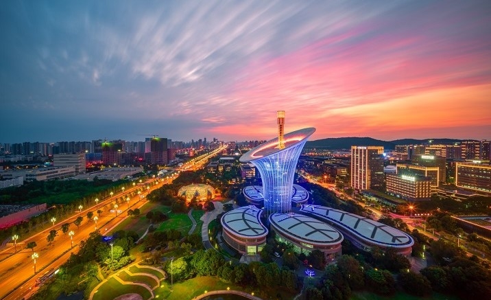 China’s Optics Valley launches tech-tourism routes featuring “hardcore” industrial sites