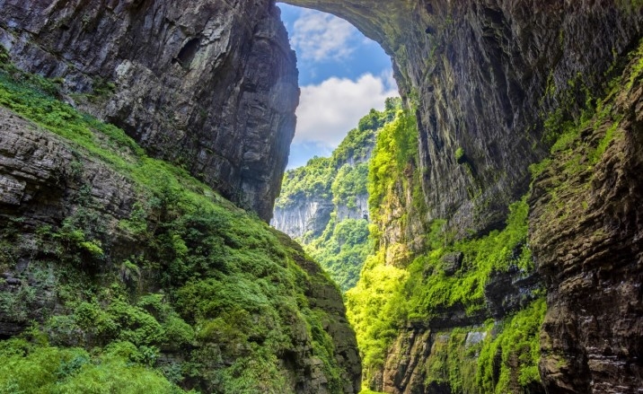 Wulong's world natural heritage draws global travelers to Chongqing 