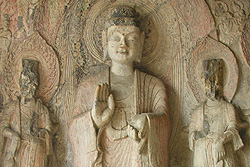Les grottes Longmen - statues bouddhistes